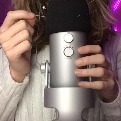 video podcast ~ Pins & Needles on the mic [ASMR]