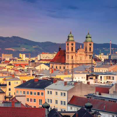 Lettera L... Linz, Austria!