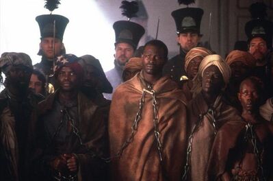 为什么奴隶们都认为自己的孩子被关在小屋里？