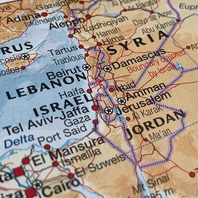CER Podcast: Unpacking Europe: Europe and the Middle East - just a bystander?
