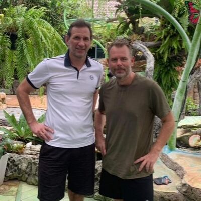 Avsnitt 36 - Micke Stahre, svensk fotbollstränare i Thailand