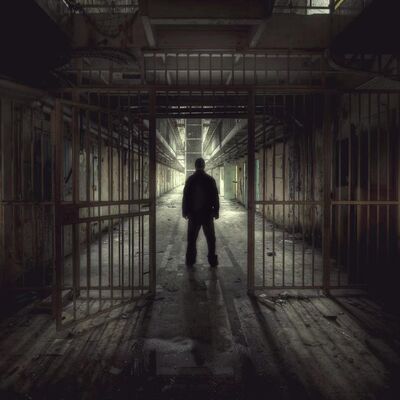 重庆抢劫杀人奇案｜电影都不敢这么演，嫌疑人多达五人