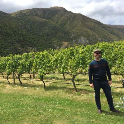 Interview with Julian Hanna: "Island"