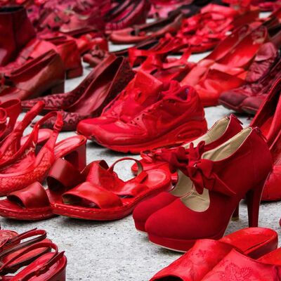 Giulia e le altre, memoria, leggi e storia del femminicidio (di Alessandra Magliaro)
