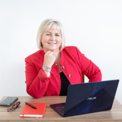 Self-Leadership in Crisis: How Top CEOs Are Navigating 2025 - Sue Kohn-Taylor