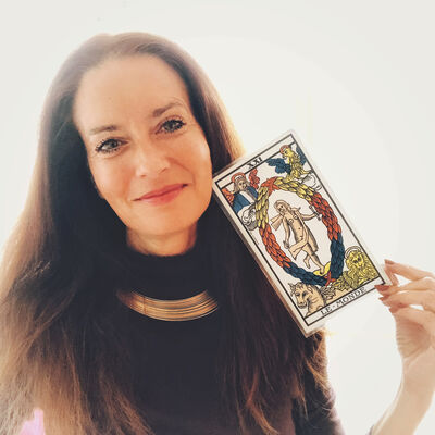 4 LEÇONS DU MONDE, ARCANE XXI DU TAROT DE CLAIRCONSCIENCE