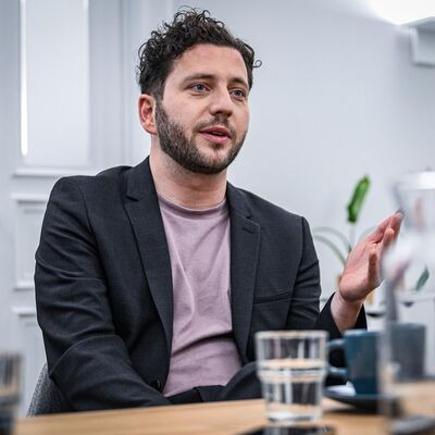 Kritik an Union - Grünen-Chef sieht im Fall Brosius-Gersdorf gefährliche Entwicklung