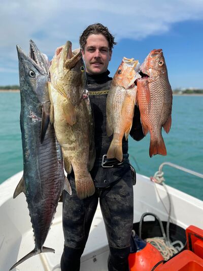 Tinny Podcast #770: Spearing 15kg fish in two metre visibility. Shoal, bong and bluewater check-in as temps go south.