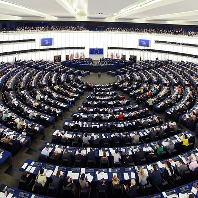 CER Podcast: Unpacking Europe: What to expect from a more right-wing European Parliament