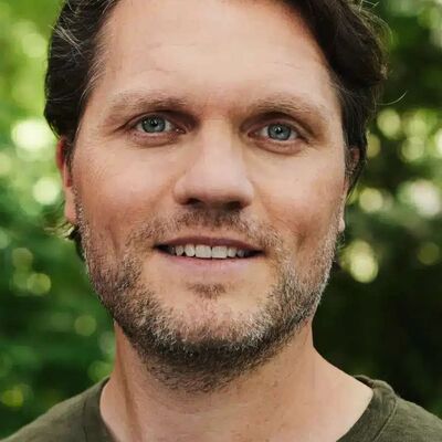 Maarten Huijstee over wat microdosing voor je relatie en liefdesleven kan doen