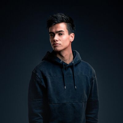 #150: Seth Hills on Boosting Your Creativity And Finding A Signature Sound