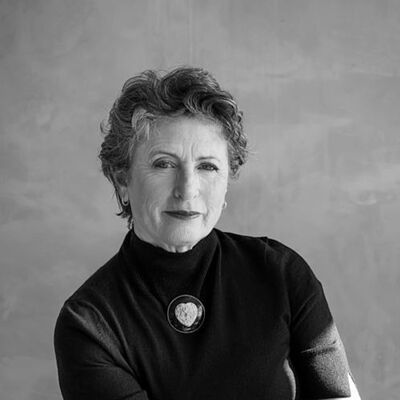 Episode 037 - Julie Stout - 2021 NZIA Gold Medalist