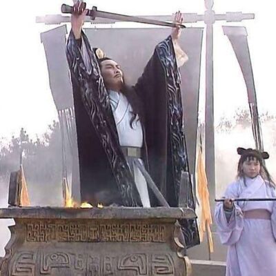 第一百二十七回：借东风