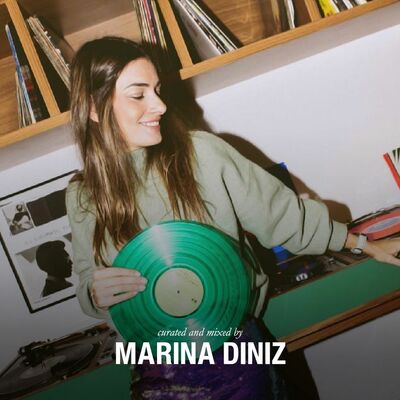 ><><><>< Marina Diniz