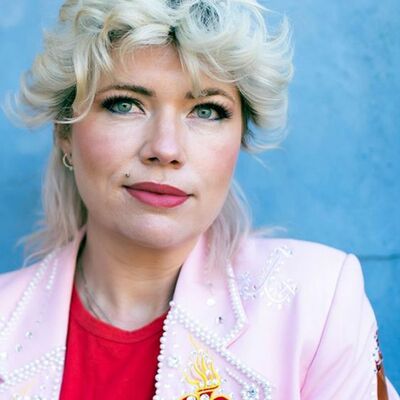 HOW WE LOVE: CLEMENTINE FORD (2022)