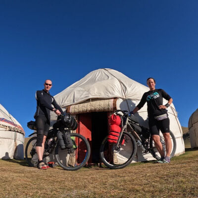 Kyrgyzstan: il cicloviaggio di Valeria Zonato tra cavalli selvaggi e valli sconfinate