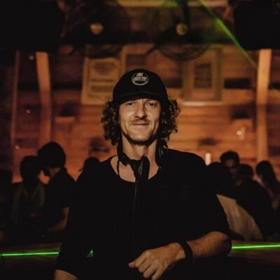 YURY NILS | KRYSHA MIRA LIVE | ROOFTOP TERRACE 23.02.19