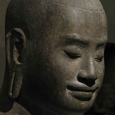 #126 El arte khmer