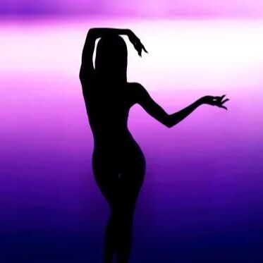 这些热搜咱们不光没眼看，也没资格谈