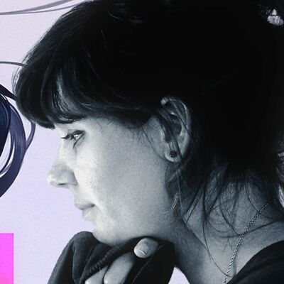 Art Cafe #117 - Lois Van Baarle