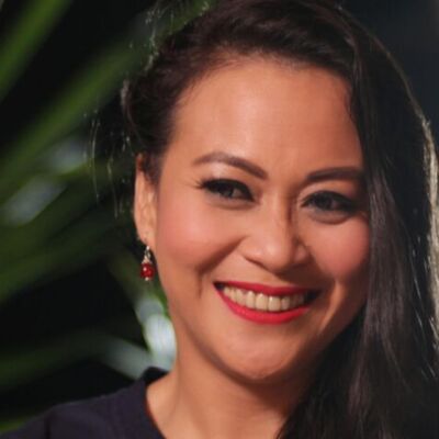 Ep 062 - Psikolog Zoya Amirin menjawab kondisi pasangan yang menjurus ke KDRT (ENG & IND)