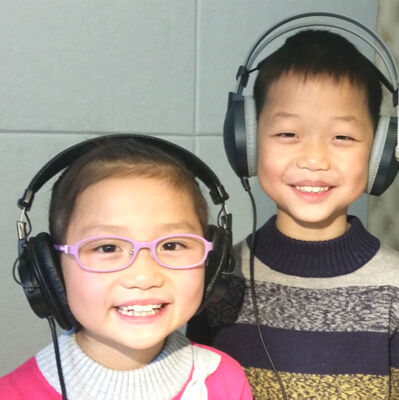 7岁的龙凤胎，先出生的当妹妹，后出生的当哥哥，到底谁大？