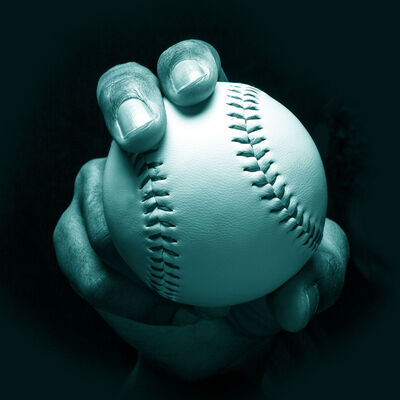 A debate that went into extra innings: Can baseballs curve?