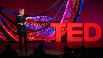 El potencial radical de los robots autoevolutivos | Emma Hart