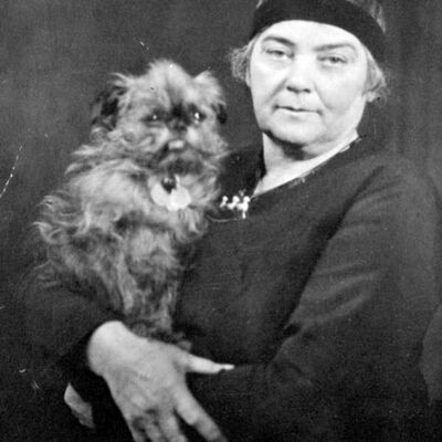 S10E4 - The Life and Times of Emily Carr