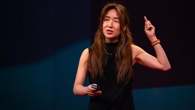 Por qué la inteligencia artificial es increíblemente lista, pero sorprendentemente tonta | Yejin Choi