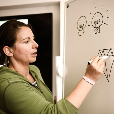 Sketching and Visual Thinking with Eva-Lotta Lamm