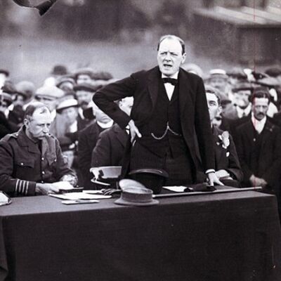 8. Las armas secretas de Churchill: el artefacto M y la operación Aladdin