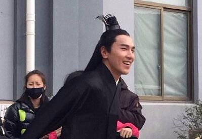 325 “中国玄幻小说”，打响全球文学戒毒第一枪