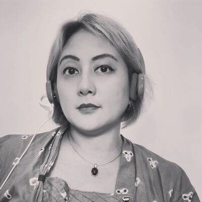 Ep 055 - How to Ensure your Child's Mental Health Post-Divorce with Psychologist Rahajeng Ika (Indonesian-English) 