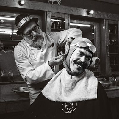 4. Rambut Gondrong, Cukur Jembut, Barbershop, Tempat Cukur Plus-Plus