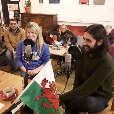 Comedians Esyllt Sears & Steffan Alun (English version), Caffi Lolfa 18 11 2018