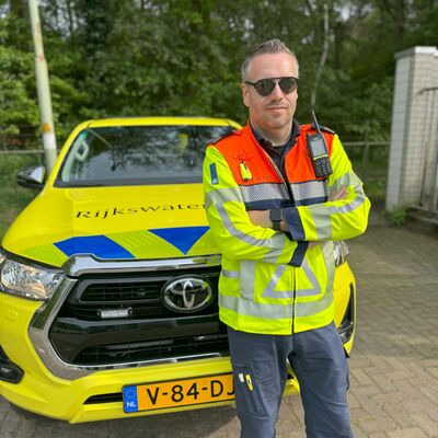 #6 - Boot met pech op de snelweg: politie komt ook
