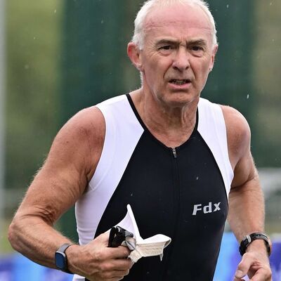 Duncan Robb-creator of 220 Triathlon Magazine