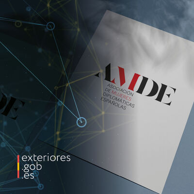 Mujeres y diplomacia