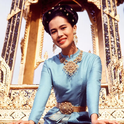 泰國拉瑪九世蒲美蓬國王唯一妻子-詩麗吉王后｜亞洲最美王后｜現任泰王拉瑪十世母親｜人生賈心星