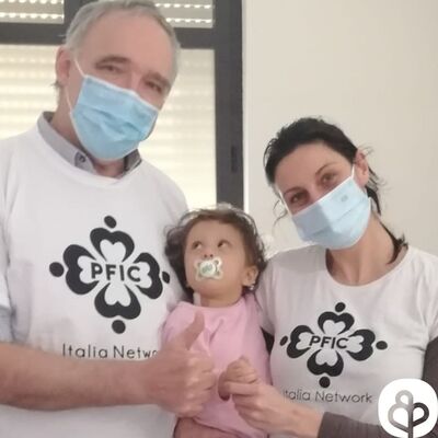 La storia di Eva Luna, una bambina che soffre di PFIC