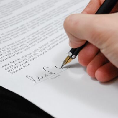 Human Resources 2 - Contracts and Working Conditions